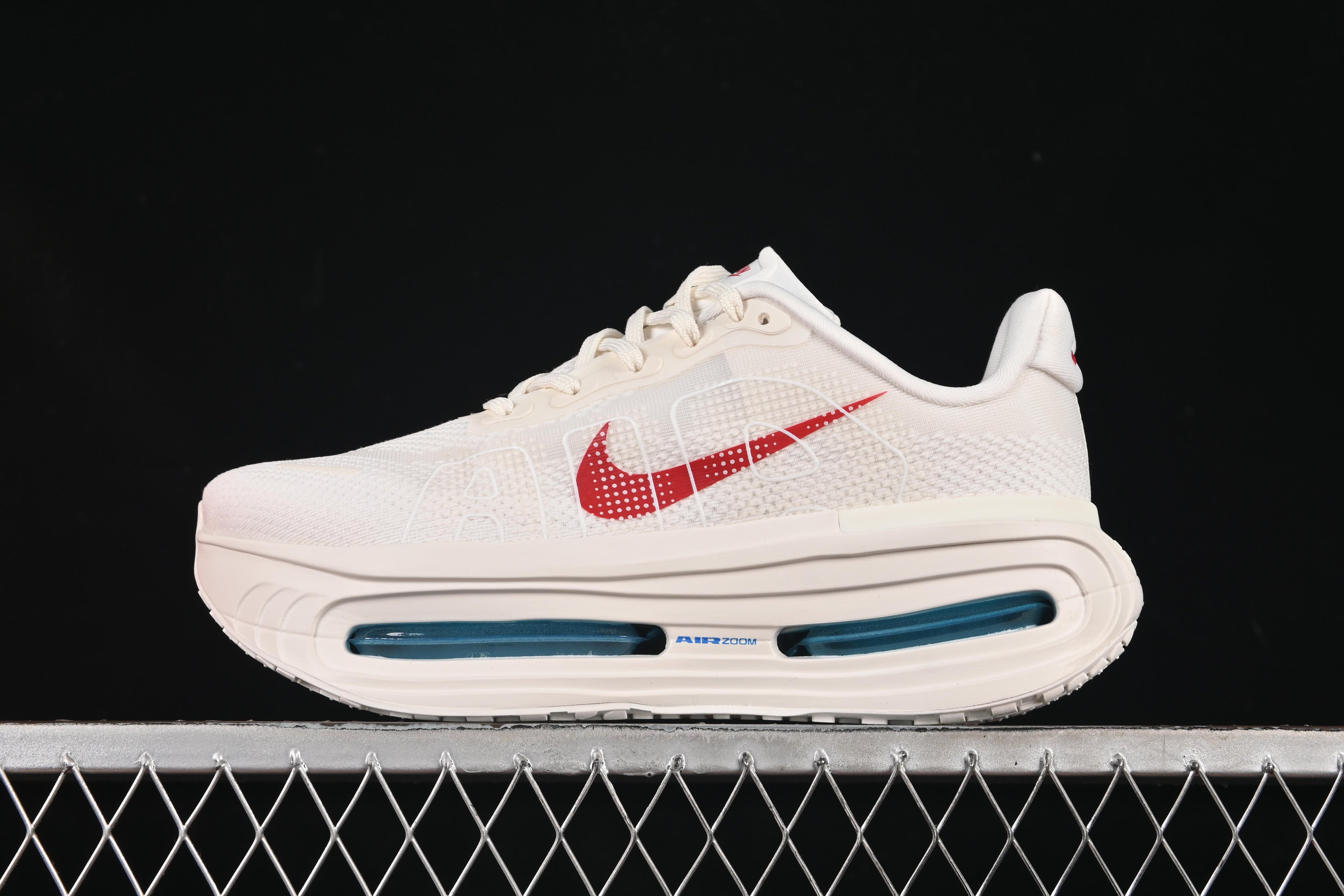 TENIS - NIKE VOMERO PREMIUM