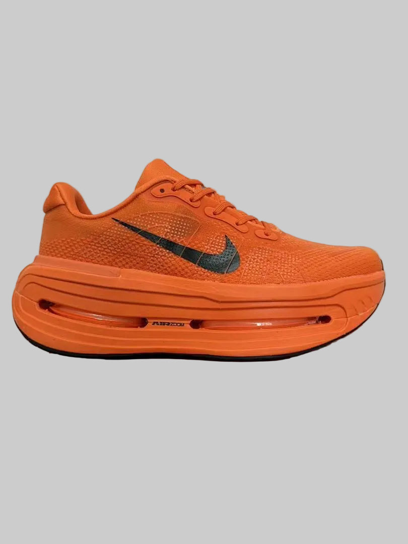 TENIS- NIKE VOMERO PREMIUM
