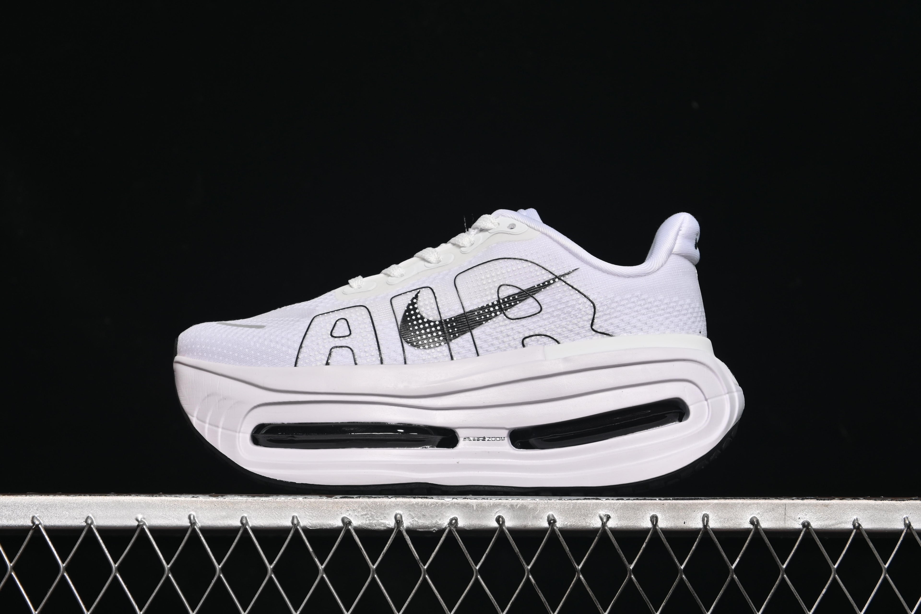 TENIS - NIKE VOMERO PREMIUM