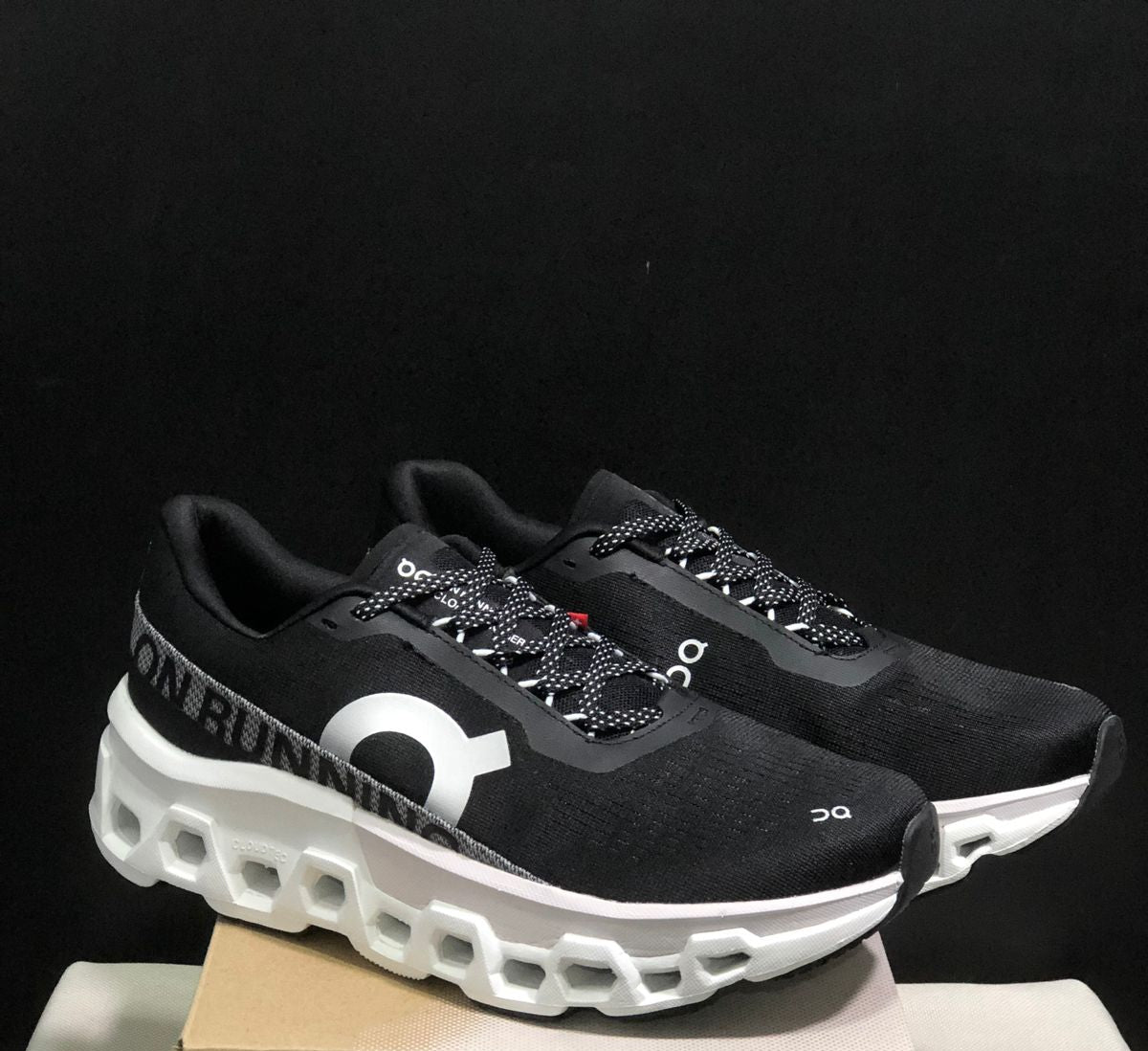 TENIS CLOUDMONSTER 2