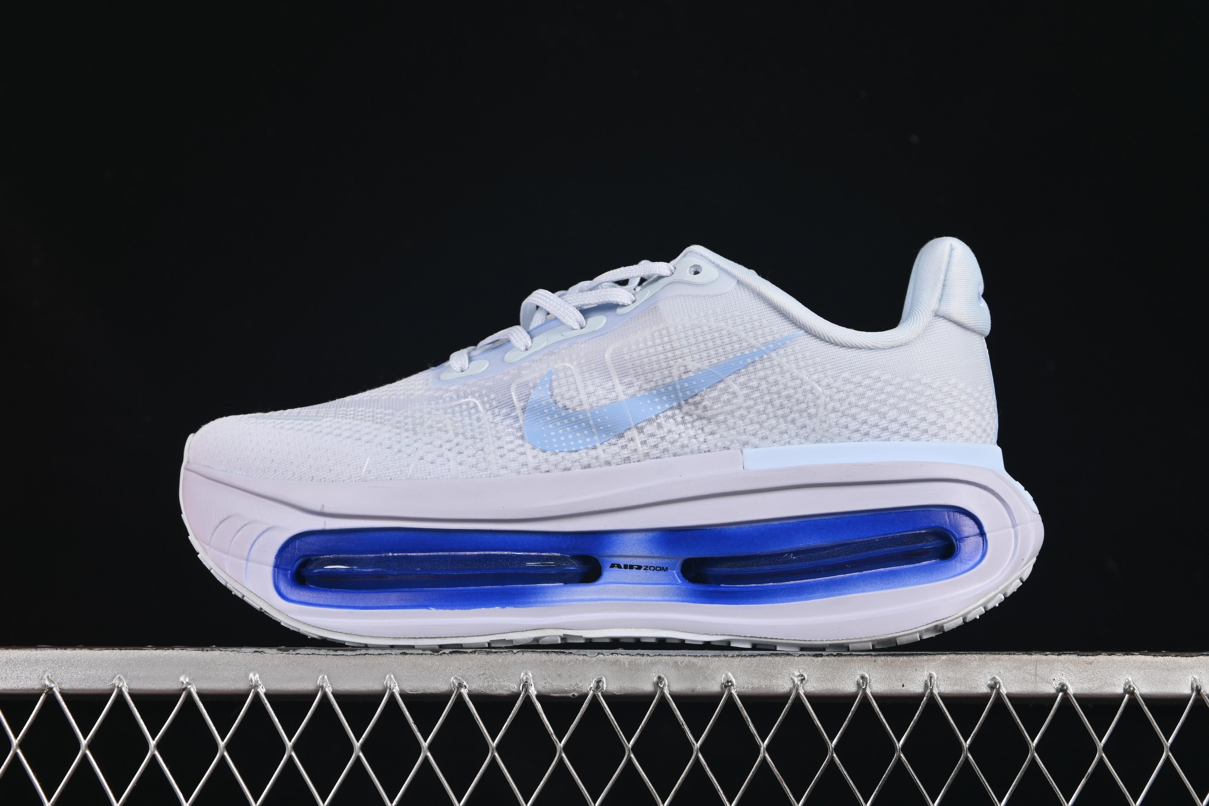 TENIS - NIKE VOMERO PREMIUM