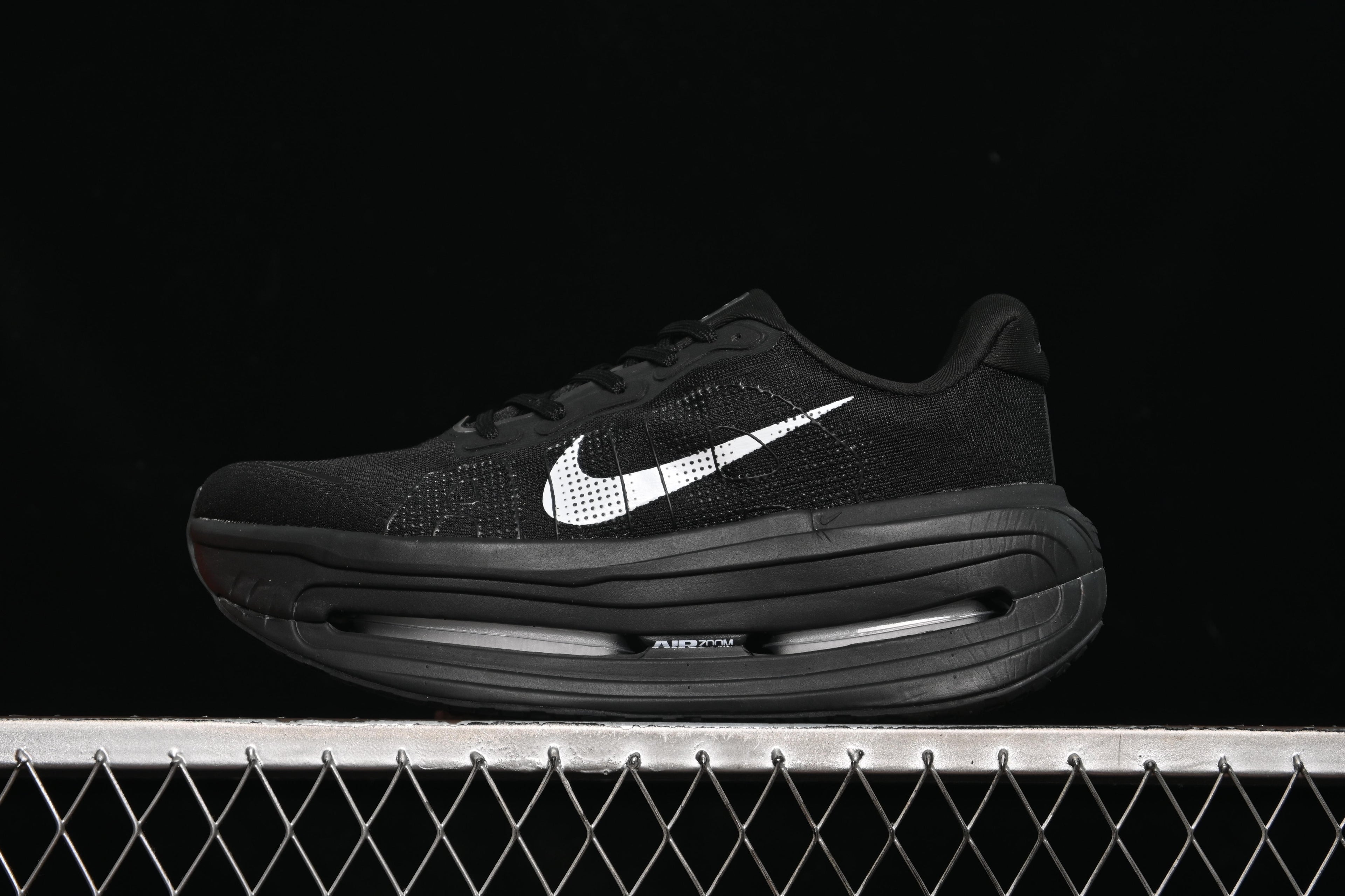 TENIS - NIKE VOMERO PREMIUM
